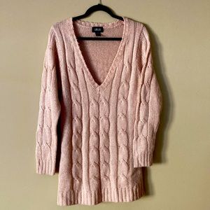 LouLou women sweater. Rose-Blush Size: L, V neck
